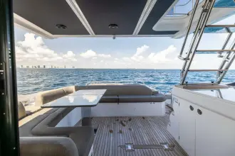 Thumbnail von Azimut 50 Azure