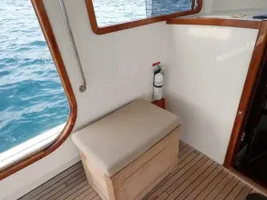 Thumbnail von Luhrs 45 Launch Pilothouse BLUE JACKET