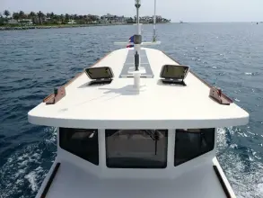 Thumbnail von Luhrs 45 Launch Pilothouse BLUE JACKET