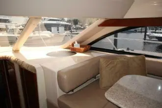 Thumbnail von Meridian 411 Sedan Mary K