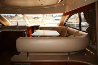 Thumbnail von Meridian 411 Sedan Mary K