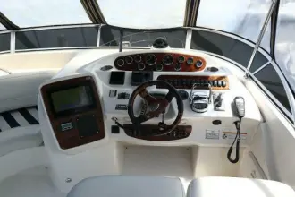 Thumbnail von Meridian 411 Sedan Mary K