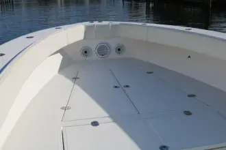 Thumbnail von Venture 39 Open Forward Seating Logan's Adventure