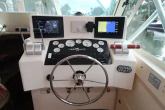Thumbnail von Albemarle 320 Express Fisherman Crew Facilities