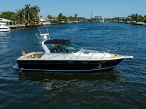 Tiara Yachts 3100 LE Black Jack