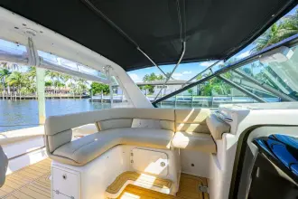 Thumbnail von Tiara Yachts 3100 LE Black Jack