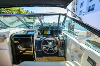 Thumbnail von Tiara Yachts 3100 LE Black Jack