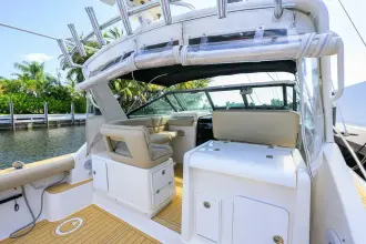 Thumbnail von Tiara Yachts 3100 LE Black Jack