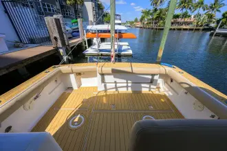 Thumbnail von Tiara Yachts 3100 LE Black Jack