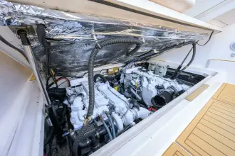 Thumbnail von Tiara Yachts 3100 LE Black Jack