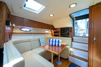 Thumbnail von Tiara Yachts 3100 LE Black Jack