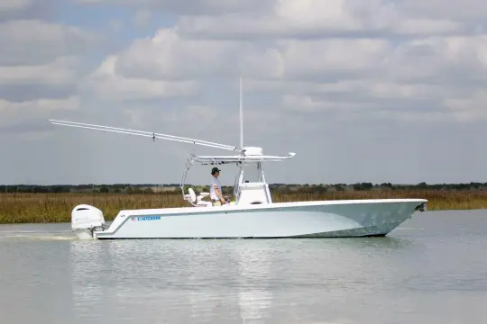 Contender 32ST