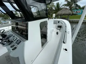 Thumbnail von Sea Pro Boats 320 CC DLX Dealer Demo