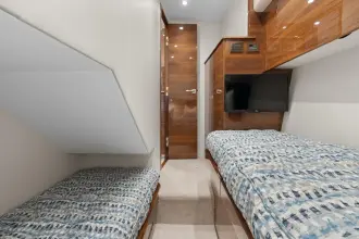 Thumbnail von Viking 48 Convertible In-Stock 2025 Viking 58C 58-552