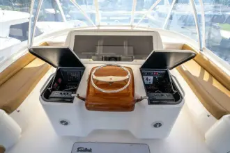 Thumbnail von Viking 66 Convertible No Collars