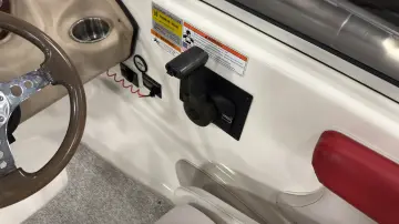 Thumbnail von Glastron GT225