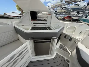 Thumbnail von Sea Ray SLX 310 Outboard