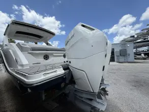 Thumbnail von Sea Ray SLX 310 Outboard