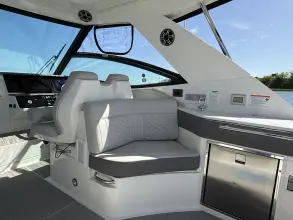 Thumbnail von Sea Ray 320 Sundancer Outboard