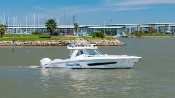 Boston Whaler 420 Outrage