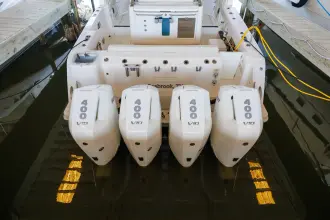 Thumbnail von Boston Whaler 420 Outrage