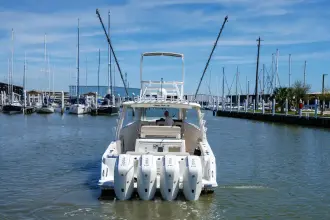 Thumbnail von Boston Whaler 420 Outrage