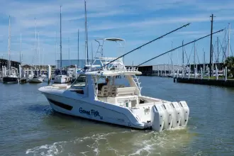 Thumbnail von Boston Whaler 420 Outrage