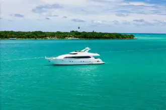Thumbnail von Lazzara Yachts 94 IV Tranquility