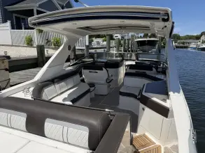 Thumbnail von Sea Ray SLX 310 Freedom