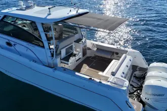 Thumbnail von Boston Whaler 345 Conquest Whaler 345 Conquest - Loaded