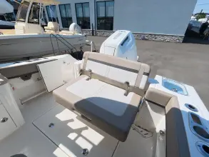 Thumbnail von Boston Whaler 240 Vantage