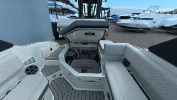 Thumbnail von Sea Ray SDX 270 Outboard
