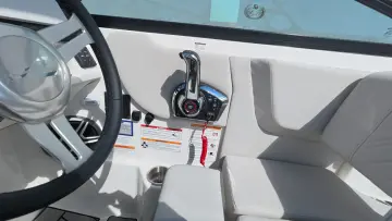 Thumbnail von Sea Ray SDX 270 Outboard