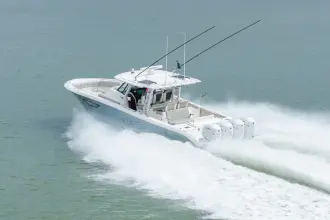 Thumbnail von Pursuit S 428 FIERO 3