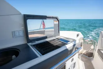 Thumbnail von Sea Ray 320 DA OB