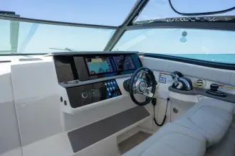 Thumbnail von Sea Ray 320 DA OB