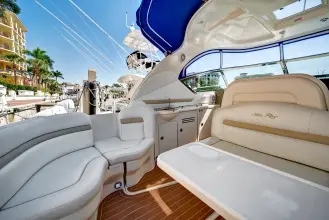Thumbnail von Sea Ray Sundancer 38