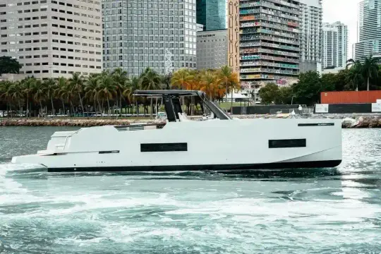 De Antonio Yachts D50 Open