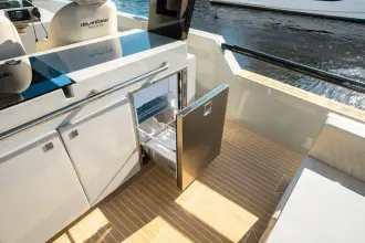 Thumbnail von De Antonio Yachts D50 Open