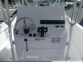 Thumbnail von Twin Vee 240 STX CC