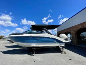 Sea Ray SLX 260 Outboard