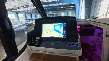 Thumbnail von Boston Whaler 405 Conquest