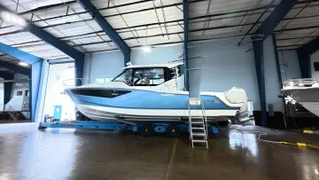 Thumbnail von Boston Whaler 405 Conquest