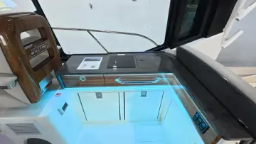Thumbnail von Boston Whaler 405 Conquest