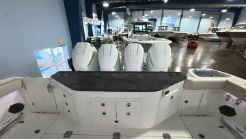 Thumbnail von Boston Whaler 405 Conquest