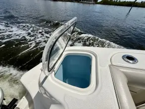 Thumbnail von Boston Whaler 350 Outrage