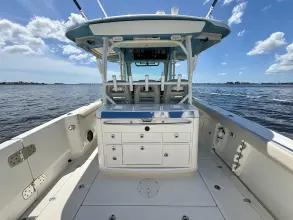 Thumbnail von Boston Whaler 350 Outrage