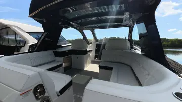 Thumbnail von Sea Ray 370 Sundancer Outboard