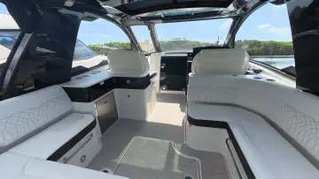Thumbnail von Sea Ray 370 Sundancer Outboard