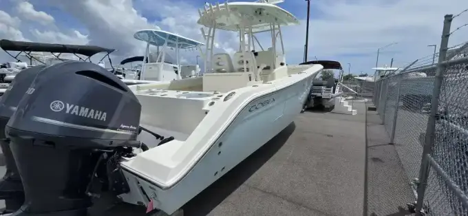 Cobia 301 CC